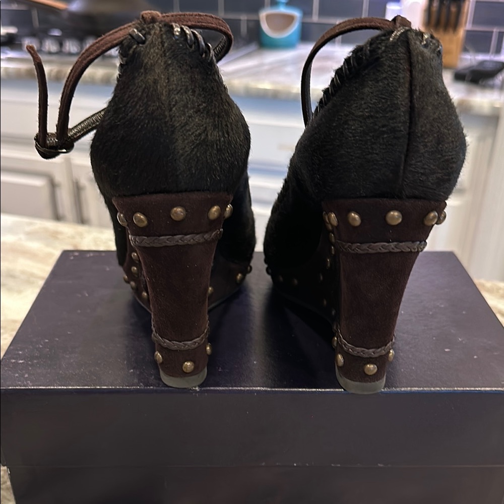 Rare Vintage Y2K Le Silla Pony Hair Studded Peep Toe Wedge - Size 8 - Picture 4 of 8